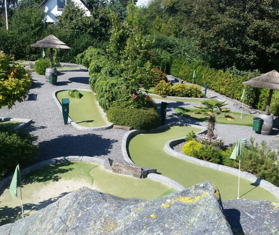 Campingpladsens minigolf bane